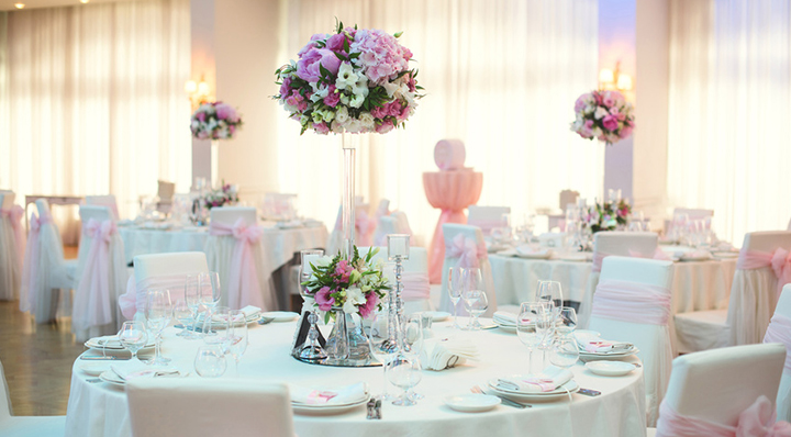 Pour votre réception, pensez à une décoration de table de mariage