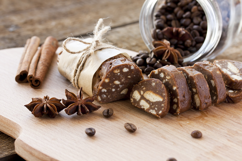 Comment réaliser un saucisson au chocolat : la recette - On adore - Blog La Foir'Fouille